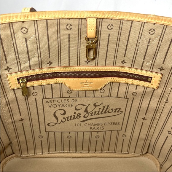 Louis Vuitton Brown Monogram Tote Bag - Picture 12 of 16